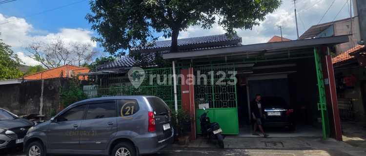 Hook House 3 Floors Mango Thorn Street Kepa Bag 1