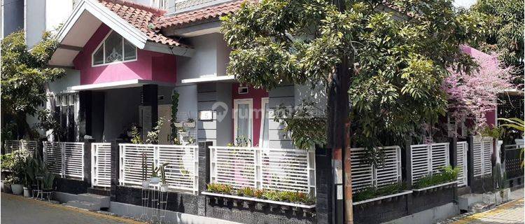 Rumah Cantik Hook Siap Huni Furnished di Citeureup Cimahi  1