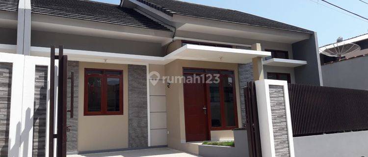 Rumah Baru Rumah Bagus Dan Asri Dlm Komplek Di Jatinangor 1