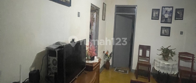 Dijual  Rumah di Dago Pojok Bandung, Dago 1