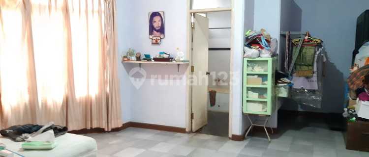 House in Ciumbuleuit, Bandung 1