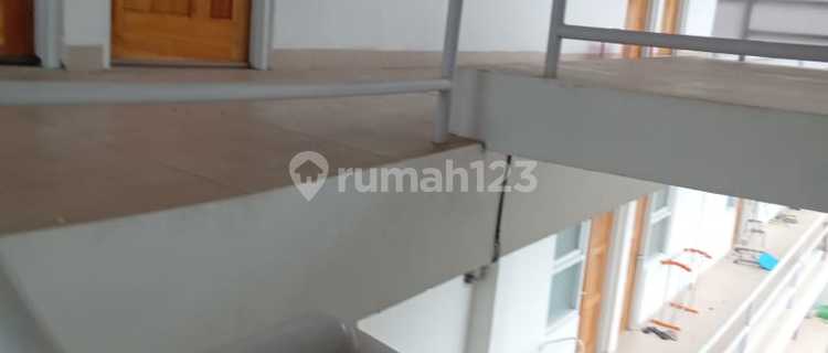 For sale, active 3-story boarding house near UNPAD Jatinangor. 1