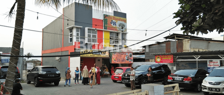 RUKO DI PINGGIR JALAN RAYA SOEKARNO HATTA 1