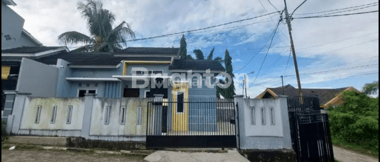 RUMAH CANTIK MURAH TENGAH KOTA SIAP HUNI 1