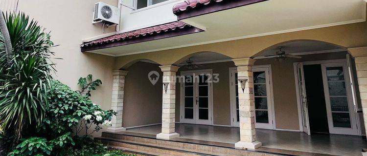 disewakan Rumah Pejaten Close to Gonzaga School , Pejaten Mall 4BR , Townhouse Cluster  1