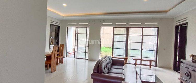 Rumah Manis Furnish Disewakan Btd Kota Baru Parahyangan Bandung 1
