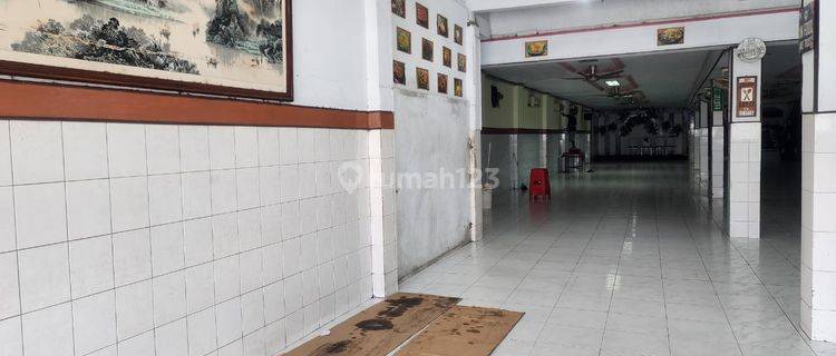 Restoran Dan Kost Kostan di Jembatan Lima Jakarta Barat 1