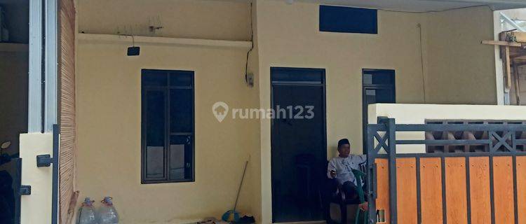 Rumah Di Pusat Kota Depok Siap Huni SHM - Sertifikat Hak Milik 1
