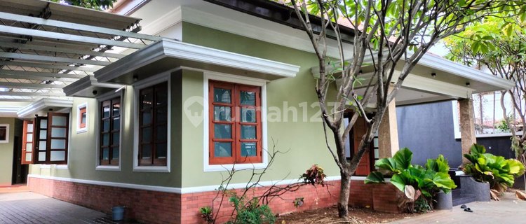 Rumah bagus dan asri di Menteng  prime area Jakarta Pusat 1