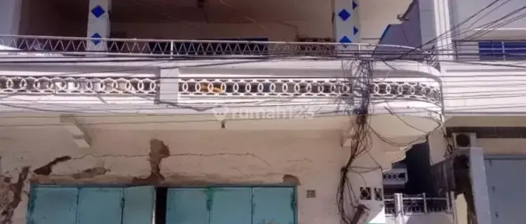 Rumah Tua di Jalan Lombok 1