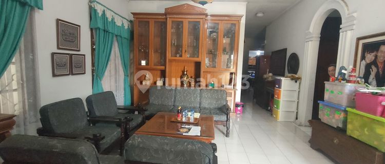 House + boarding rooms in West Semarang 1