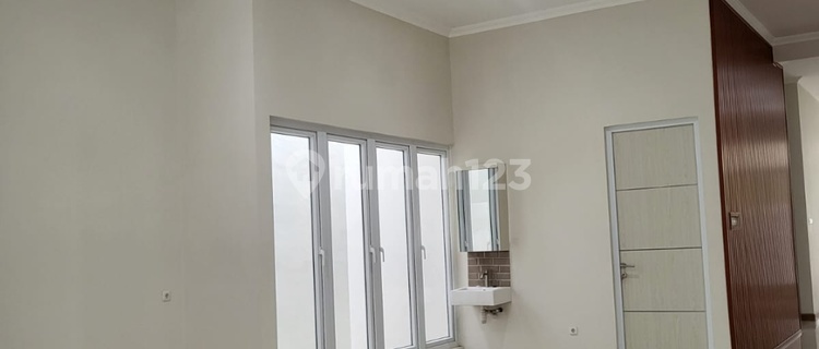 Nice House in East Semarang 1