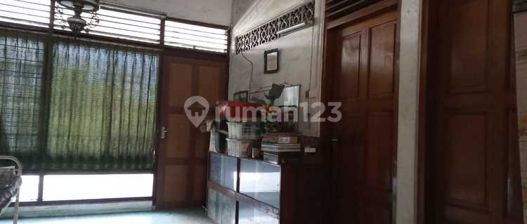 Rumah Di Jl Raya Semarang 1