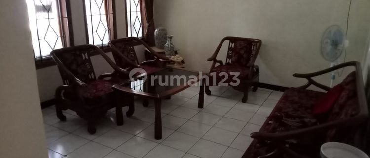 Rumah Di Jln Raya Kanfer 1