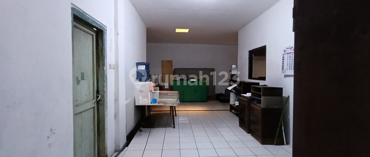 Jual Rumah Lama Cocok Buat Kos Kosan 1