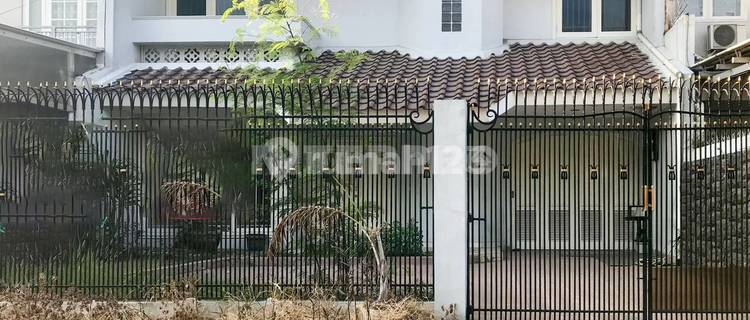 Rumah 2 Lantai Full Marmer di Taman Kedoya Baru, Jakarta Barat 1