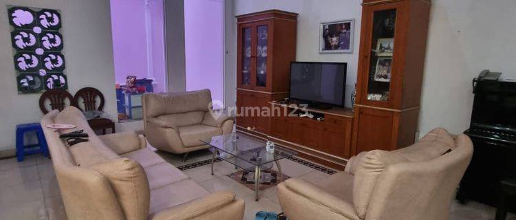 Pantai Indah Kapuk1 Cluster Walet Jakarta Utara 9x25=2.5lantai Kamar Tidur 4 + 1 Kamar Mandi 3 + 1 Hadap Selatan, Ppjb Siap Ajb Fasilitas Sekitar, Sekolah International, Pasar ,rs 1