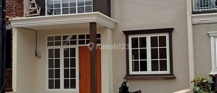 Rumah Cantik Shm Posisi Pinggir Aspal Jalan Cocok Buat Usaha Di Malang Kota  1