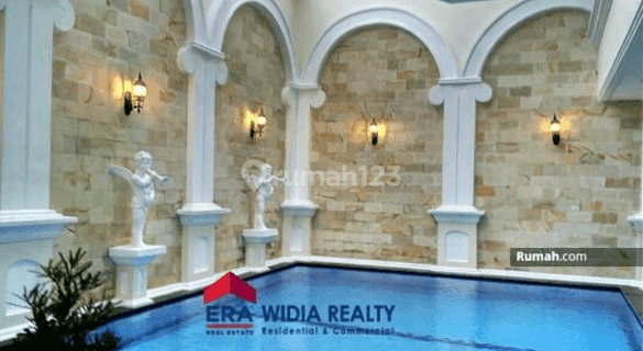 Dijual Rumah 2 Lantai, Ada Pool, di Pondok Indah Jakarta Selatan 1