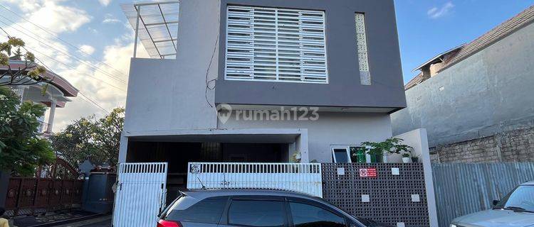 For Sale Rumah Hook Semi Furnished Berlokasi Di Sesetan 1