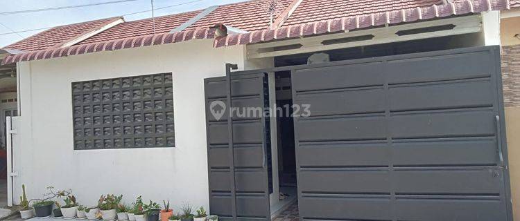 Dijual Cepat Rumah Dengan Full Teras Depan 1
