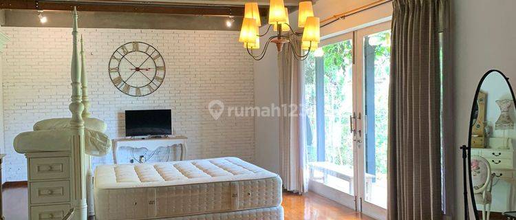 Rumah Cantik Siap Huni Full Furnished di Dago Resort 1