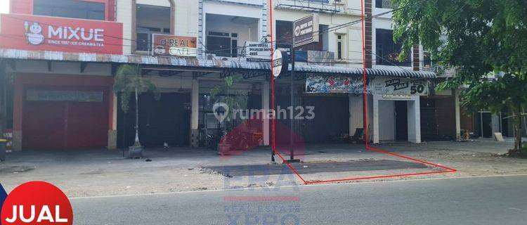 Ruko Lebar Seperti 2 Ruko di Jalan Gusti Hamzah Pontianak  1