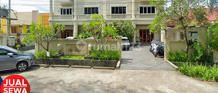 Premium Sturdy Building Ruko in the Center of Pontianak City 1