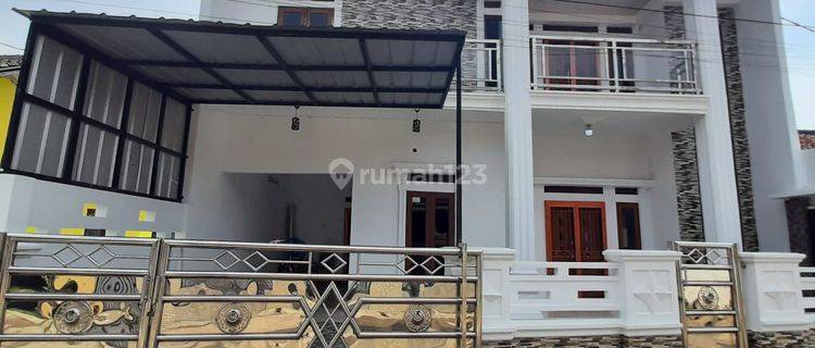 Dijual Cepat Rumah Bagus 2 1 2 Lantai di Bogor Barat 1