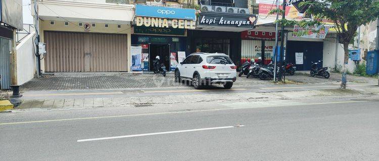 Disewakan ruko tiga lantai siap pakai di kota madiun 1