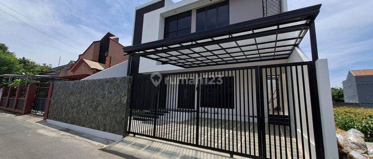 Dijual Rumah dua lantai siap huni di kediri 1