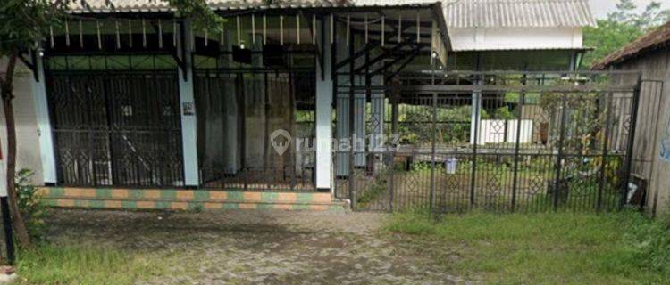 Dijual cepat rumah dan ruang usaha di kota Kediri  1