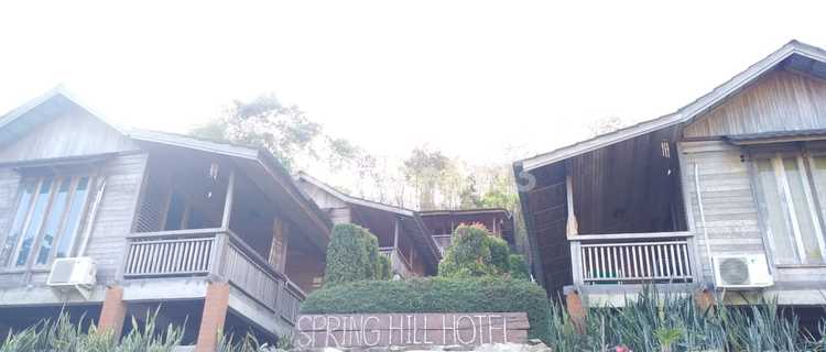 For Sale Villa Cottage with Mountain View Near Labuan Bajo Airport. 1