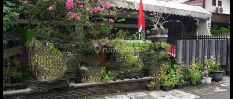 Di Jual Rumah Hitung Tanah di Jalan Ciawi, Kebayoran Baru, Jakarta Selatan 1