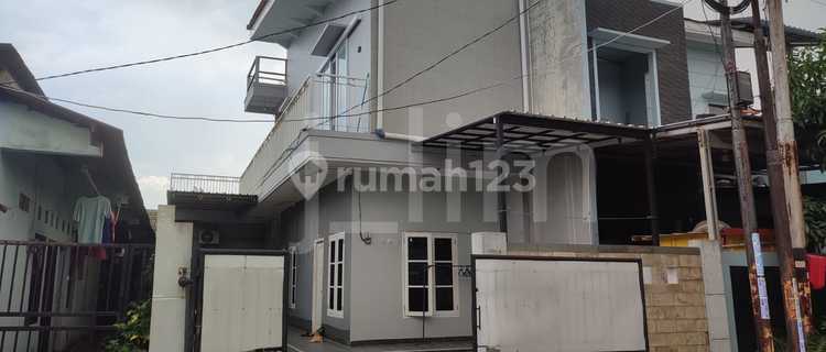 Dijual Kos-Kosan 2 Lantai di Taman Harapan Baru Kota Bekasi 1