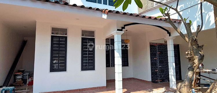 Rumah Lebak Bulus Siap Huni Dalam Komplek Brand New Renovated  1