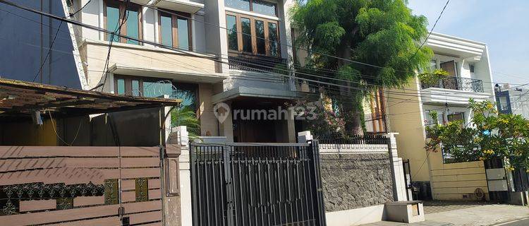 Benhil Rumah Lux, Interior Elegan Siap Huni 1