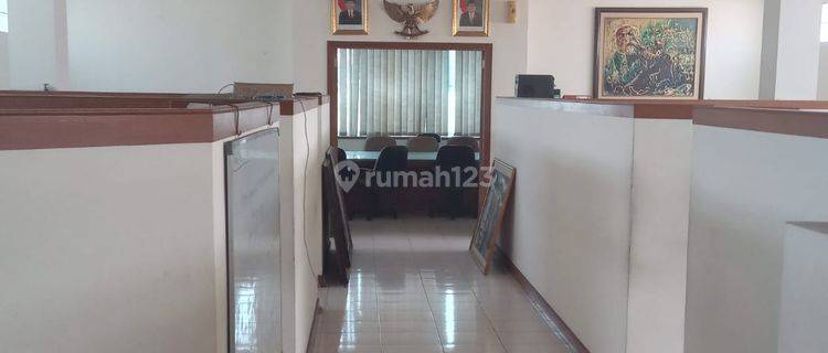 Dijual Cepat Gedung Kantor Dan Tanah di Cideng Gambir Jakarta Pusat 1