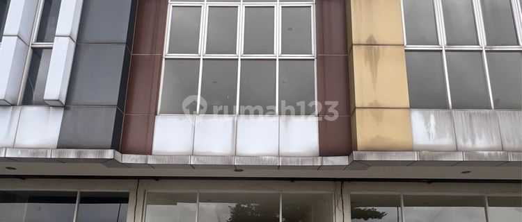 For Rent 3-Storey Shop House Affordable Price Ready to Use Neglasari Tangerang 1