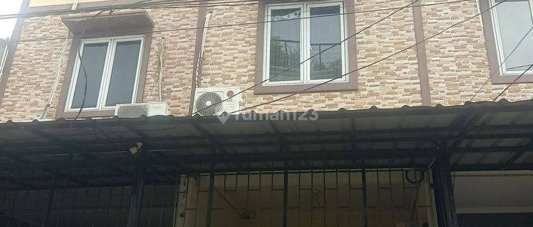 Dijual rumah 3 lantai di Sumur Bor, Cengkareng, Jakarta Barat  1