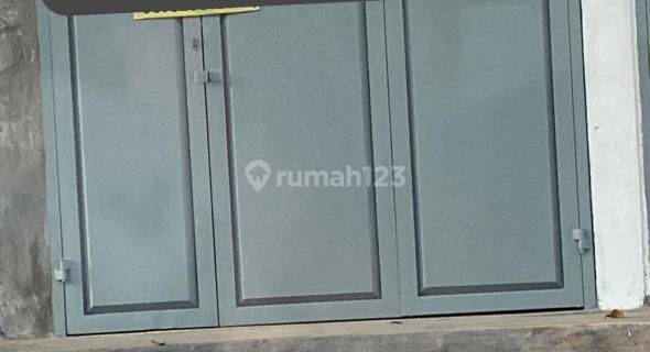 pasti untung ,Ruang usaha di perum yg padat pendduduk dan dekat kawasan industri 1