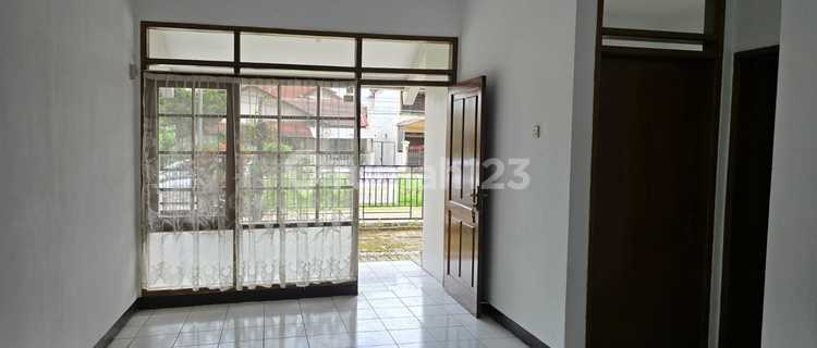 Tki 2 Kuda Dijual LT 157Lb 120Lebar Muka 9Kt 2Km 1Air Jetpump, Sdh Ada Jalur PDAM Kab Bdglistrik 1300 Prabayarcarport 1Garasi Dalam 1Hadap Selatanseritifikat Shmharga 1.2 Mln/Yl 1