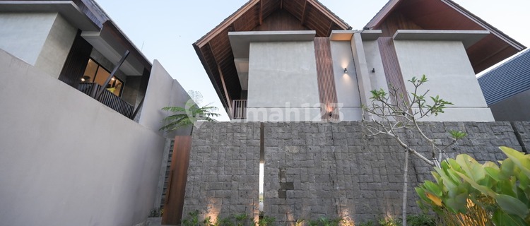 For Rentvila Di Balivilla Garyati- 2 Br, 2.5 Bathroom Villa In Kedungu, Tabanan, - 160m2 Land, 110 M2 Building, 6m Wide Road Access- Paddy / Rice Field View (green Zone)- High-speed Wi-fi- Swimming Pool- Equipped Closed Living Room With Kitchen- Cleaning  1