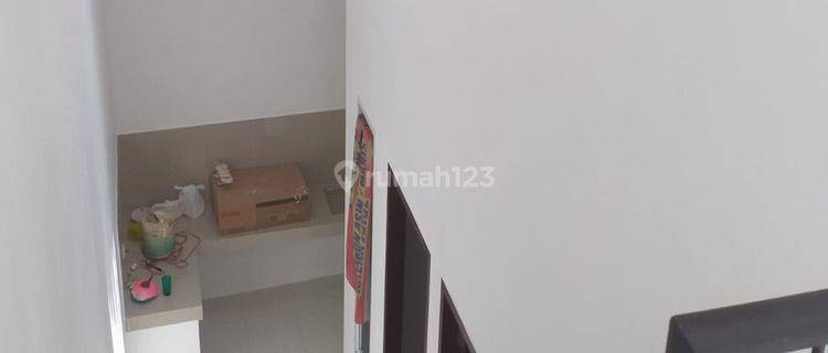 Rumah Siap Huni Akses Motor 2lt  Baru Semi Furnish 1