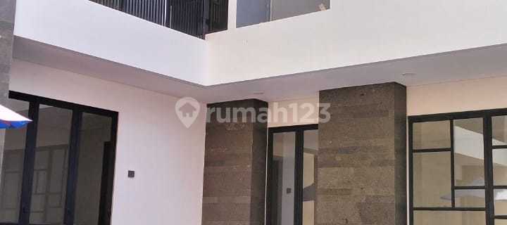 DIJUAL RUMAH MEWAH DI PONDOK HIJAU GOLF CLUSTER EMERALD COVE, GADING SERPONG 1