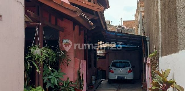 SHM Boarding House Purwakarta, Purwakarta 1