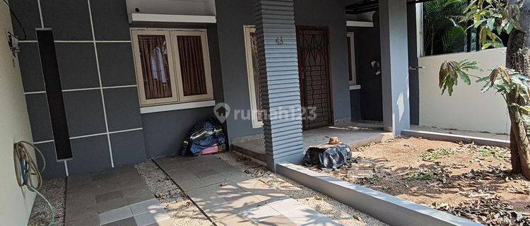 Rumah Kontrakan 1 Lantai Siap Huni Luas Tanah 126m Unfurnished di Cluster Iffolia Harapan Indah, Bekasi 1