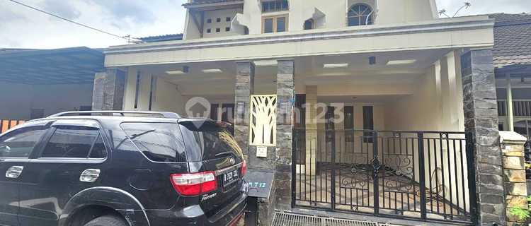 Rumah Bagus 2Lt Siap Huni di Pondok Bambu Duren Sawit Jakarta Timur 1