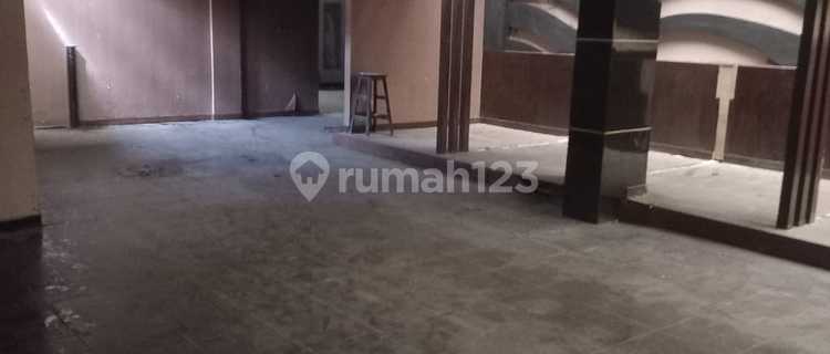 For Rent: Prime Downtown Commercial Space on Jl. Sudirman, Rare Opportunity, Affordable, Profitable. 1