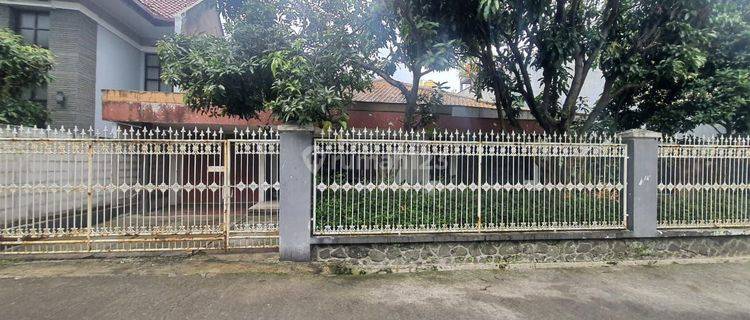 Rumah Lama Hitung Tanah di Batununggal Buahbatu Bandung 1